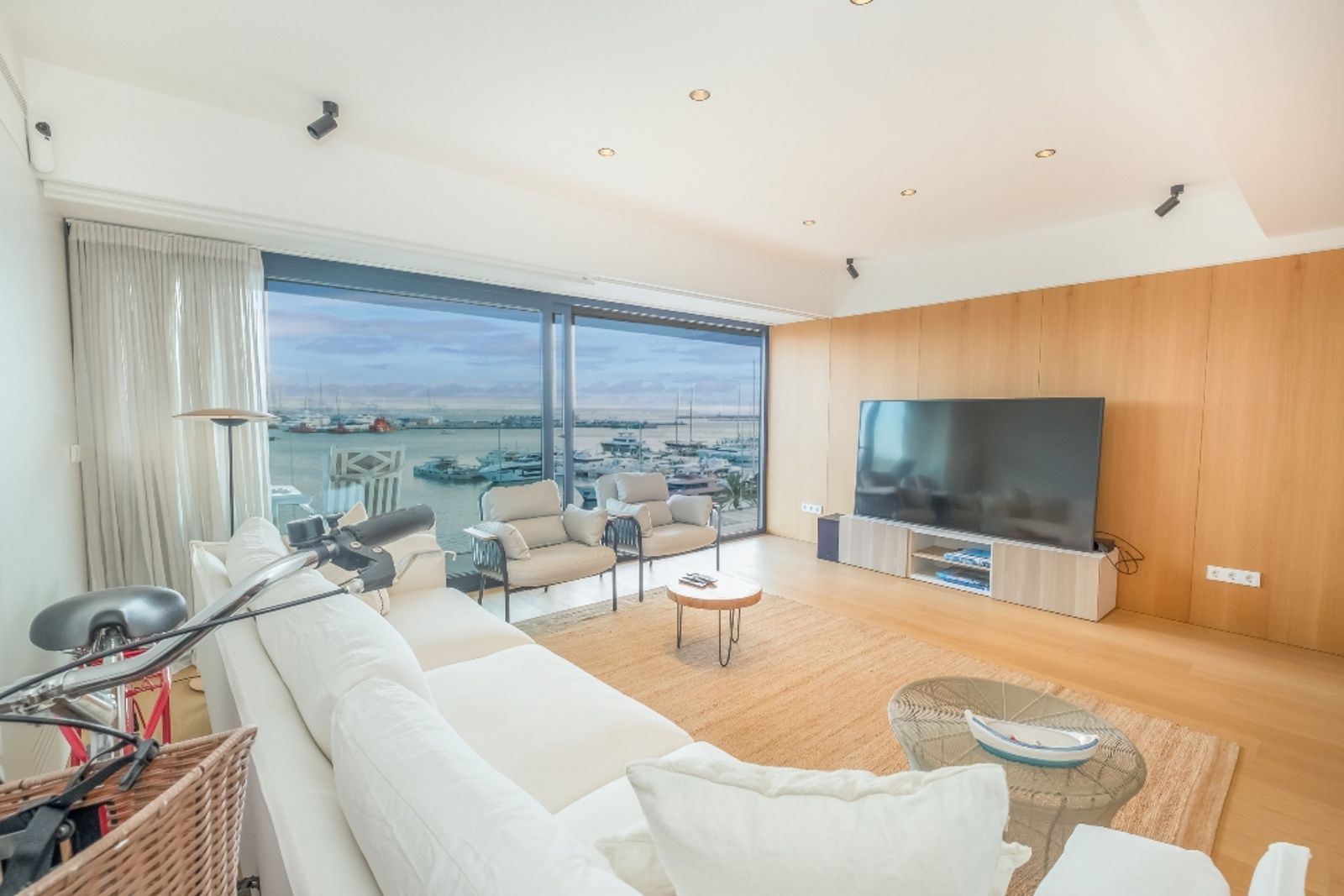 Living room of Attic for sale in  Palma de Mallorca  with Air Conditioner, Heating and Parquet flooring