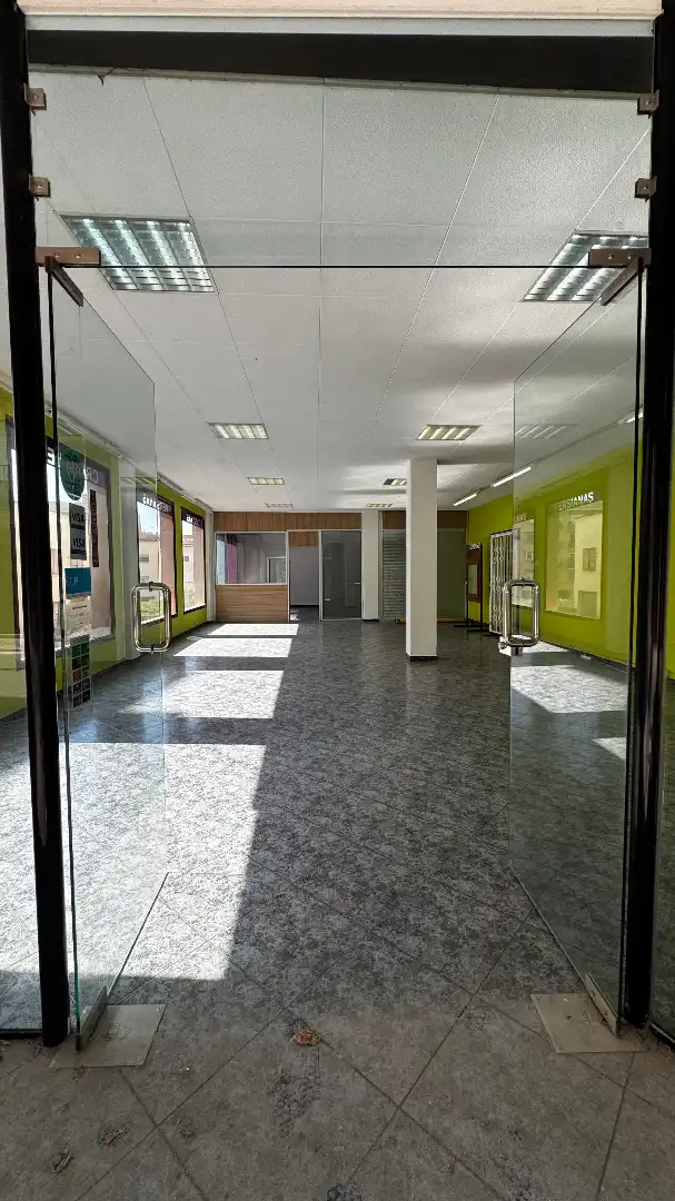 Local comercial en alquiler en Centre, imagen 9