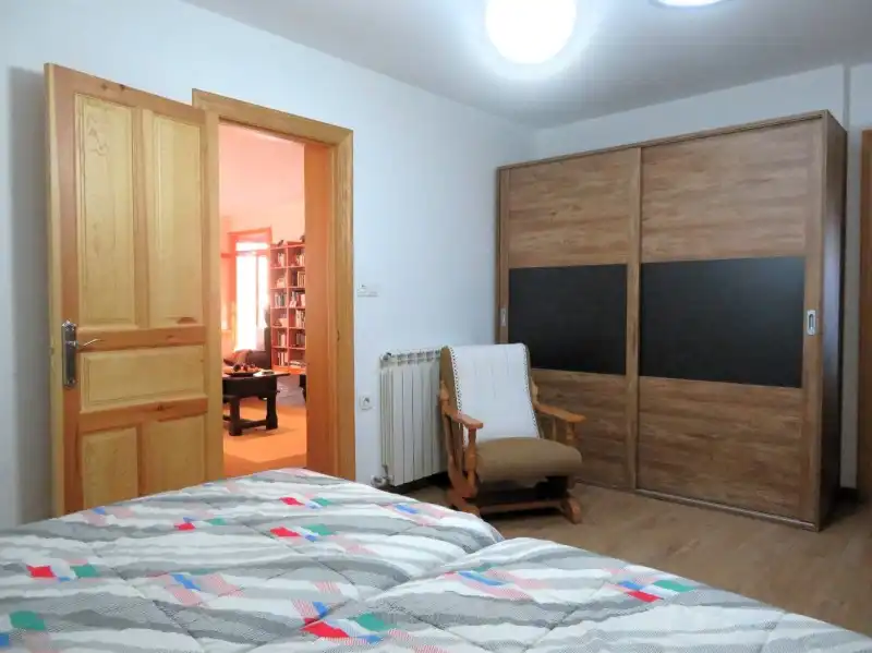 Habitación de Casa o chalet en venta en Santa Cristina de Valmadrigal con Calefacción, Jardín privado y Trastero