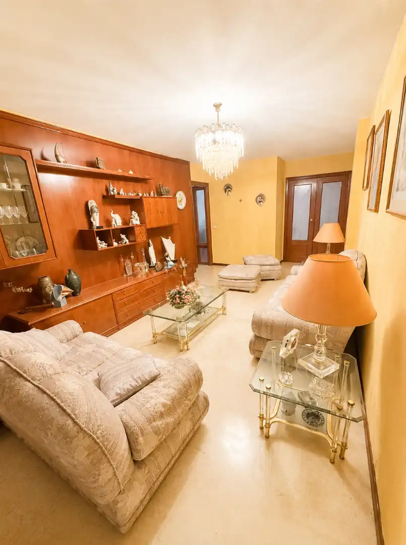 Appartamento con ascensore in vendita a Calle Héroe de Sostoa, imagen 3