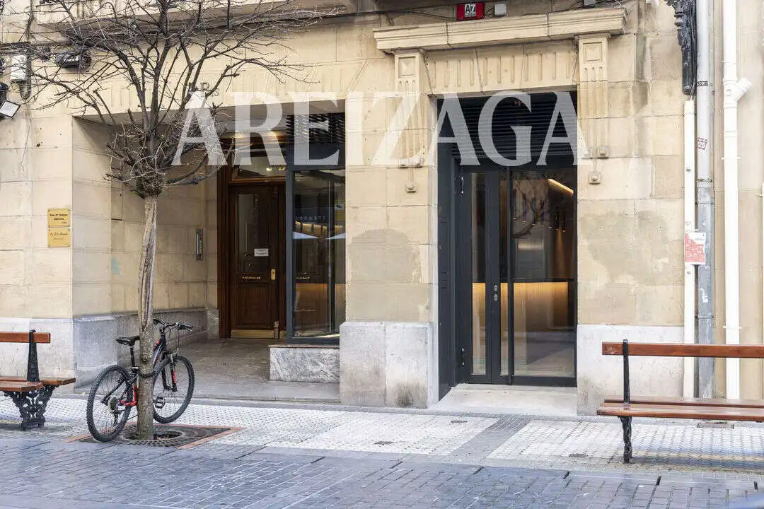 Vista exterior de Local en venta en Donostia - San Sebastián 