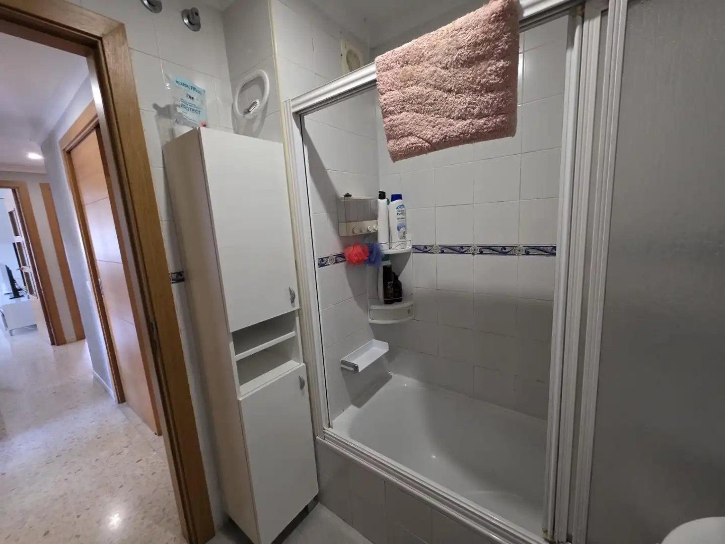 Bathroom of Flat for sale in San Roque