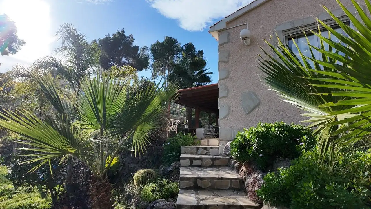 Jardín de Casa o chalet en venta en L'Alfàs del Pi con Aire acondicionado, Calefacción y Jardín privado