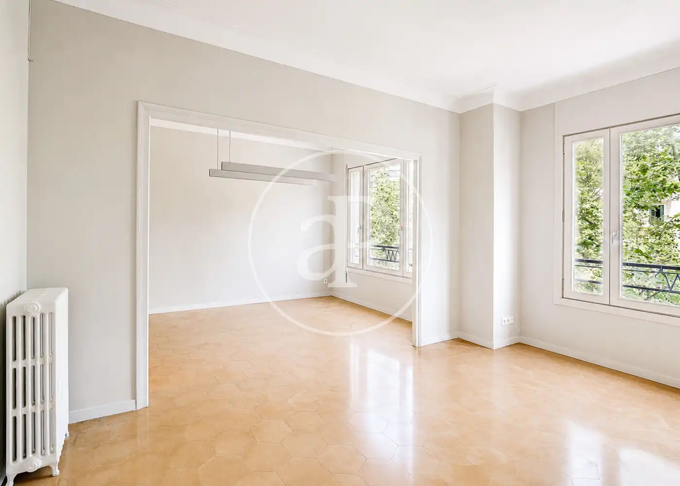 Appartamento con terrazza in vendita a Pg. de St. Joan