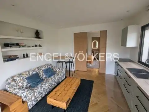 Sala d'estar de Estudi de lloguer en Villaviciosa de Odón amb Calefacció, Jardí privat i Parquet