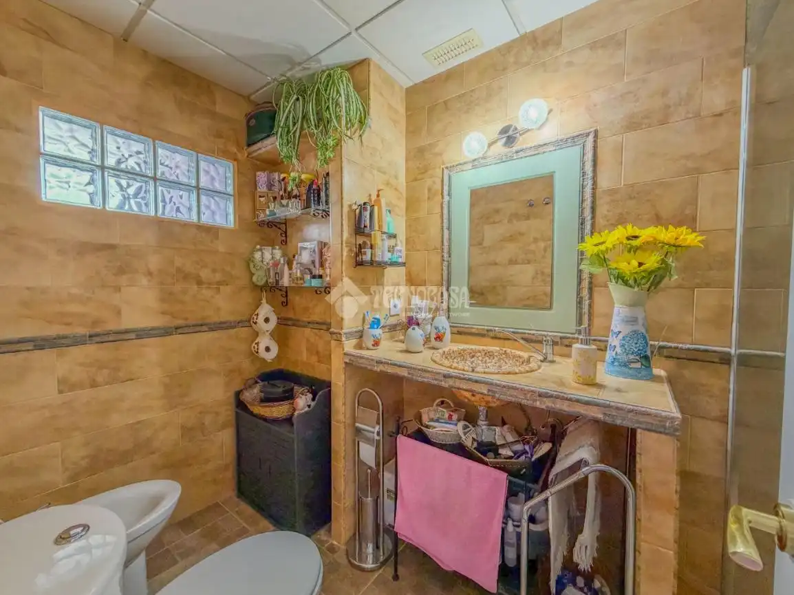 Bathroom of Flat for sale in Rota  with Air Conditioner, Terrace and Internet