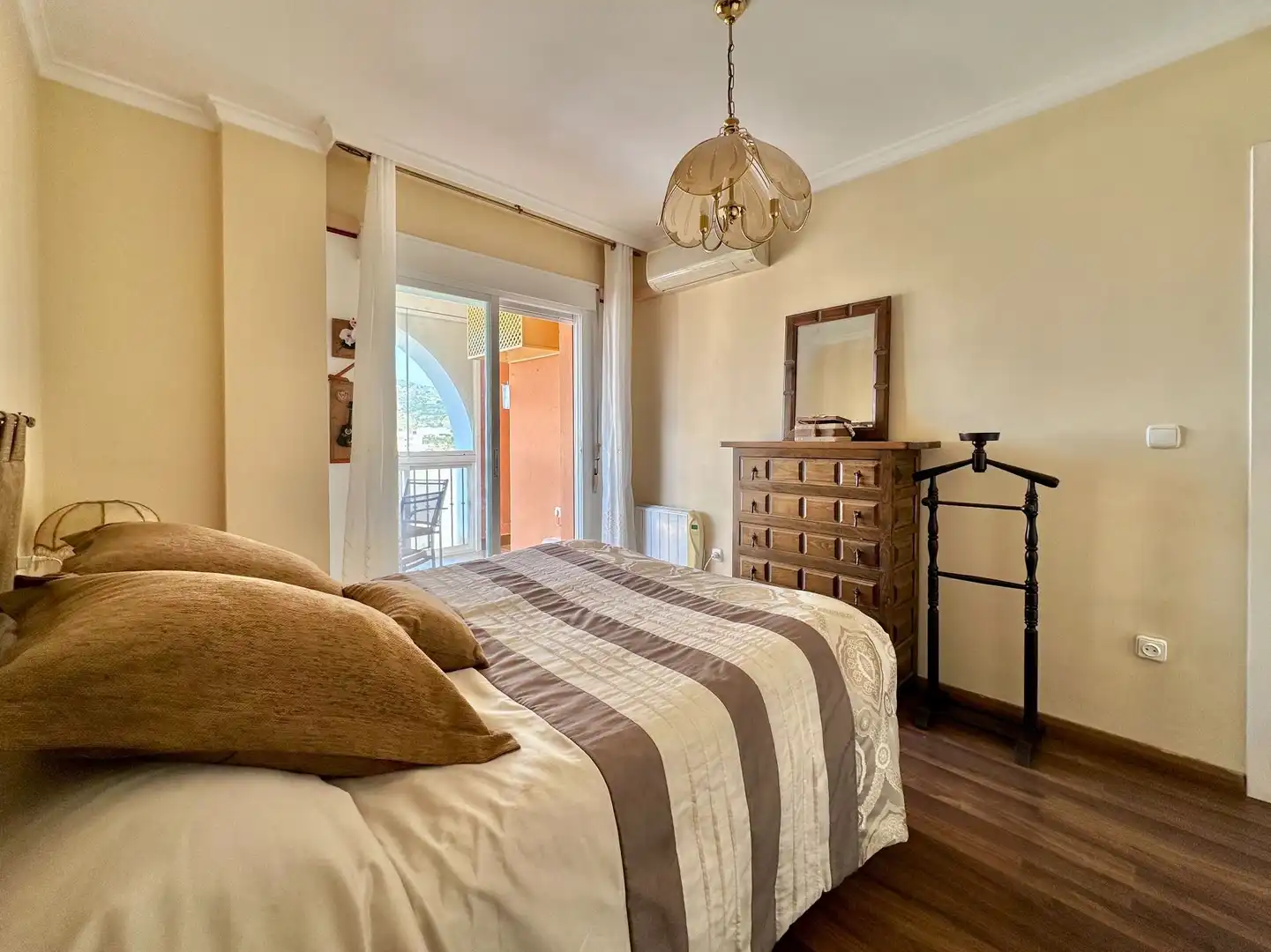 Habitación de Apartamento en venta en Almuñécar con Aire acondicionado, Terraza y Amueblado