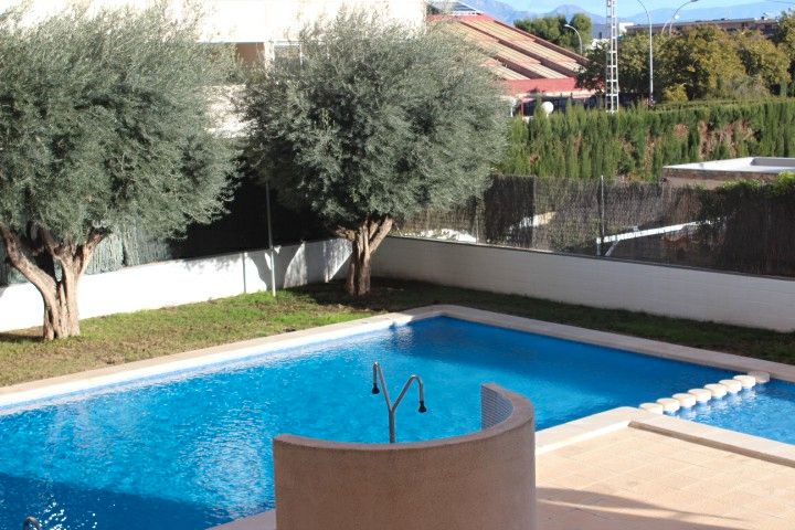Piscina de Piso de alquiler en Alicante / Alacant con Aire acondicionado, Terraza y Trastero