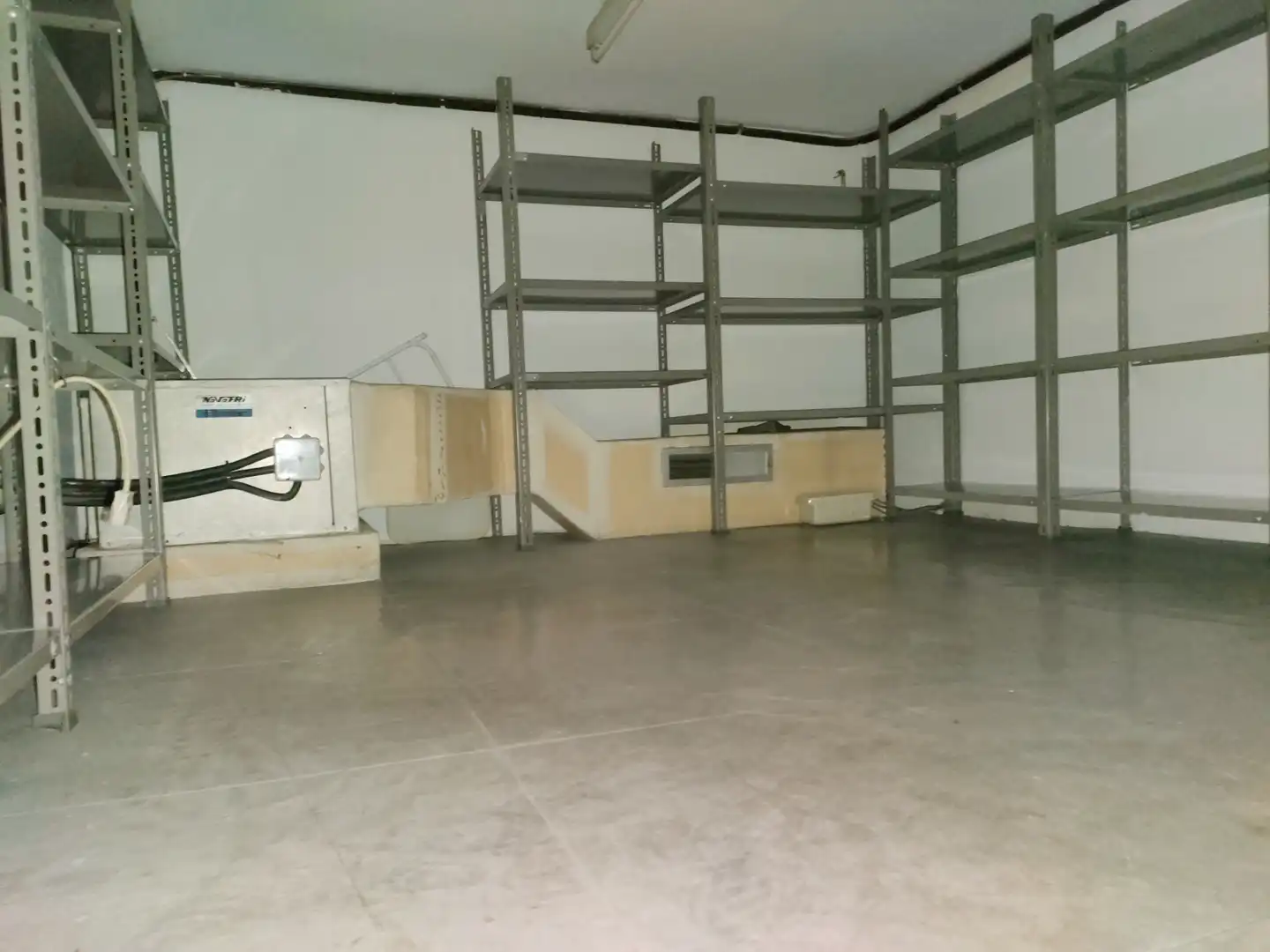 Local comercial en alquiler en Avenida Ronda de los Tejares 13, imagen 3