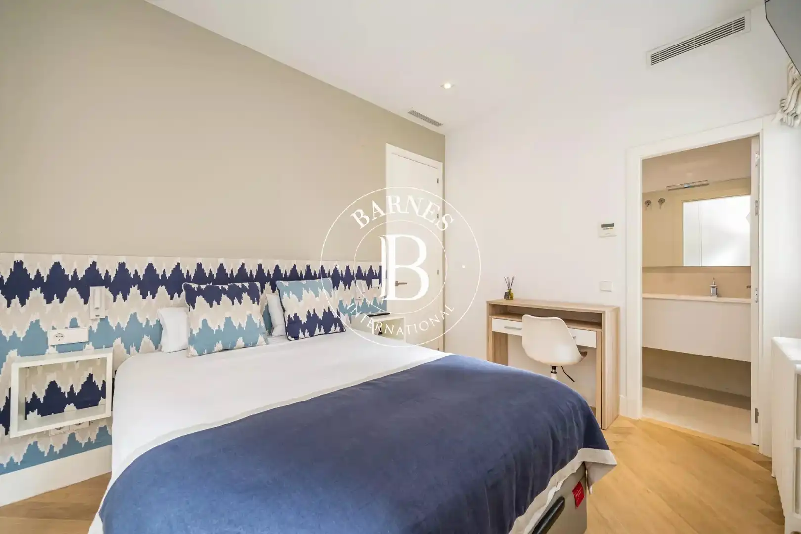 Schlafzimmer von Wohnung zum Verkauf in Madrid mit Klimaanlage, Heizung und Abstellraum