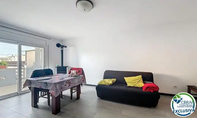 Living room of Detached homes for sale in Empuriabrava  with Air Conditioner, Heating and Terrace