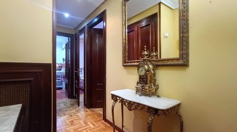 Foto 2 de Piso en venta en Jerónimo Ibrán, 1, Milán - Pumarín, Oviedo