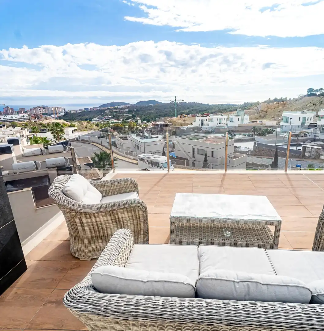 Terrassa de Àtic en venda en Finestrat amb Aire condicionat, Calefacció i Jardí privat