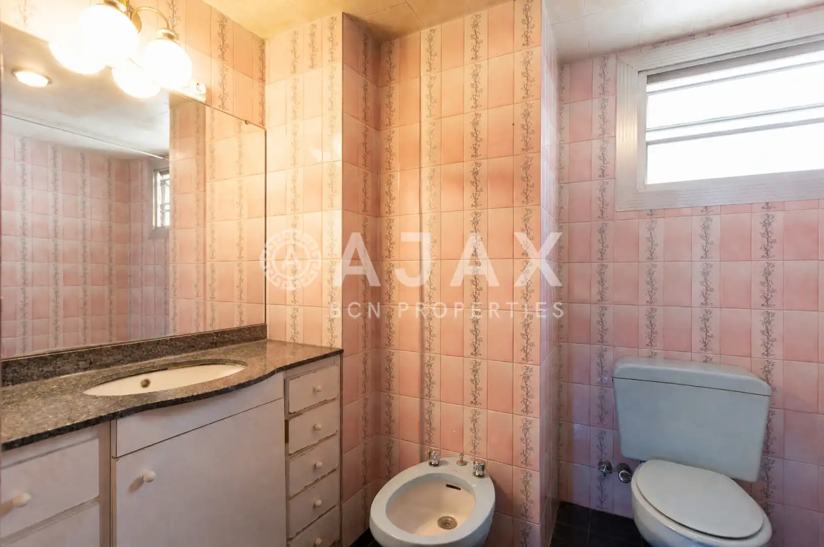 Baño de Ático en venta en Barcelona con Aire acondicionado, Calefacción y Terraza