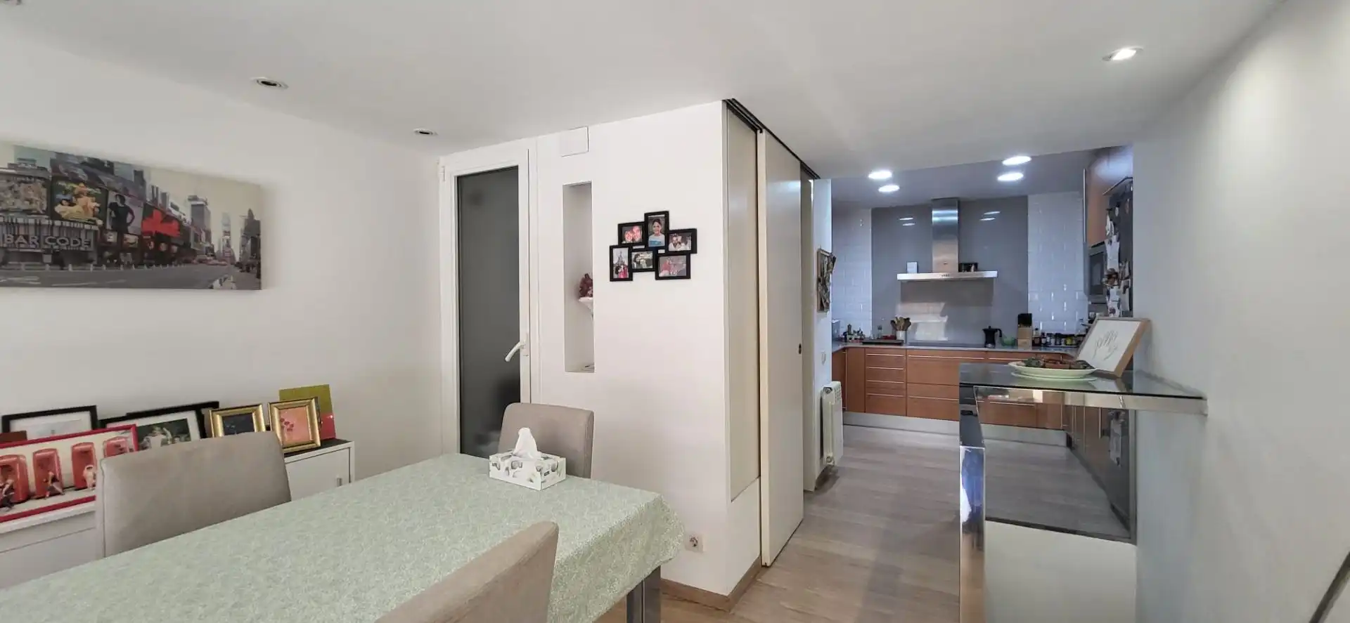 Küche von Maisonette zum Verkauf in  Barcelona Capital mit Klimaanlage und Heizung