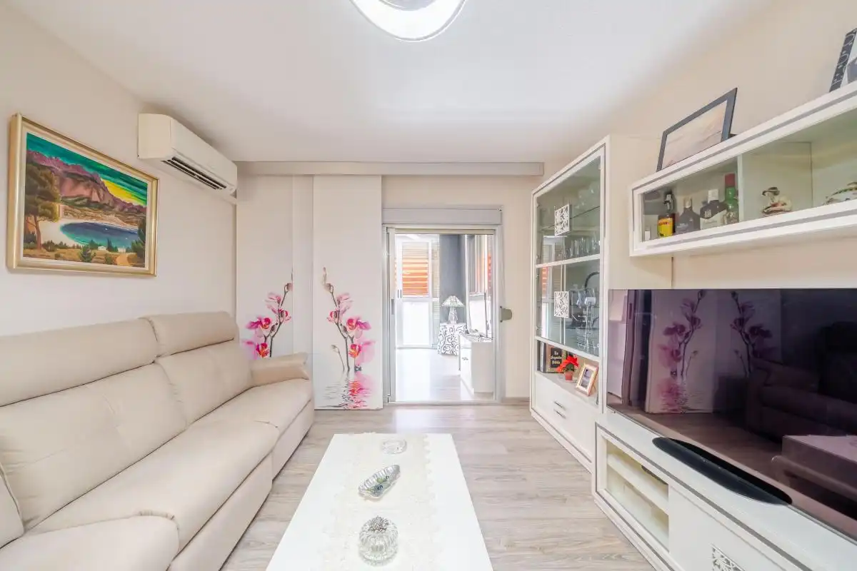Sala de estar de Piso en venta en Benidorm con Aire acondicionado, Calefacción y Jardín privado