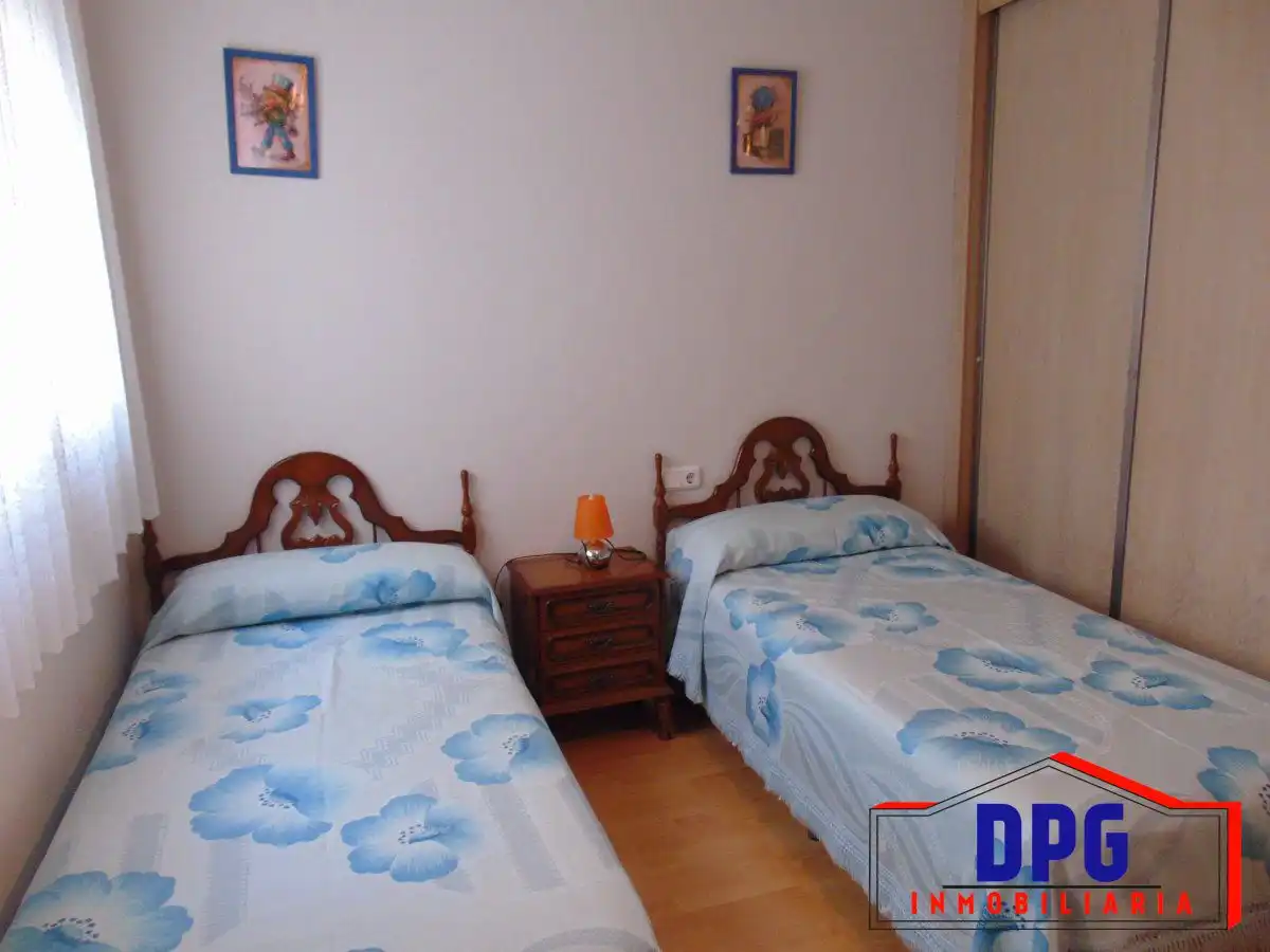Habitación de Apartamento en venta en Garrucha con Aire acondicionado, Terraza y Amueblado