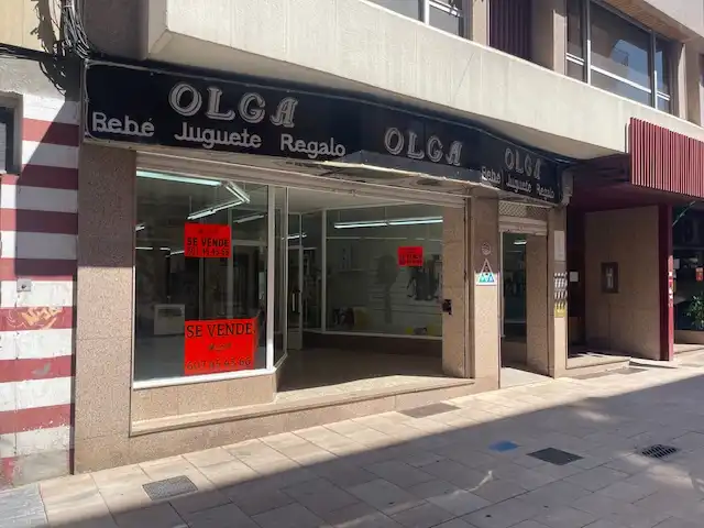 Local comercial en venda a Calle Antolin Lopez Pelaez 26, imagen 2