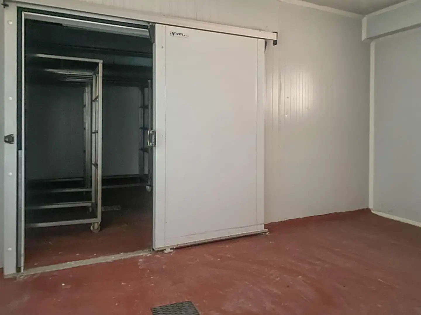 Fabrikhallen zum Verkauf in Muñopedro