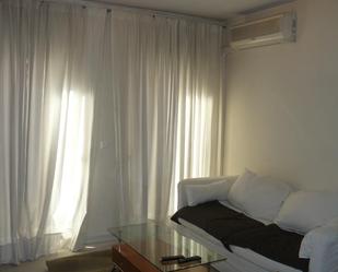 Bedroom of Flat to rent in Girona Capital  with Air Conditioner, Heating and Furnished