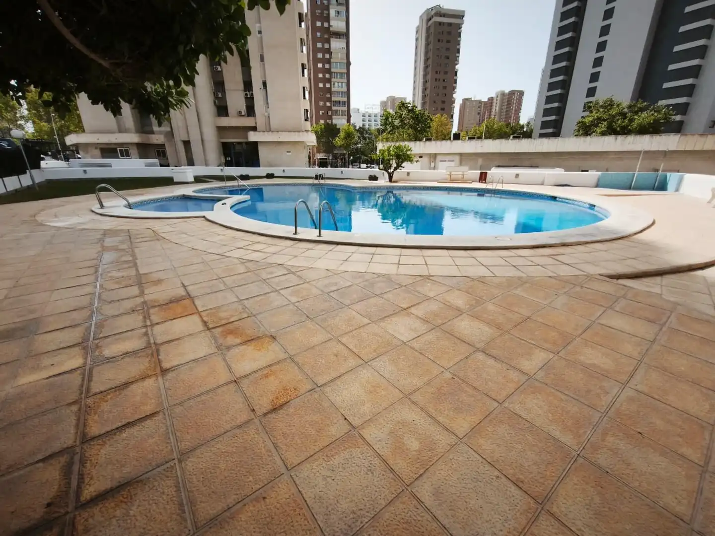 Piscina de Piso en venta en Benidorm con Aire acondicionado, Calefacción y Terraza
