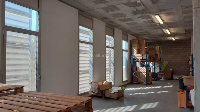 Nave industrial en Venta en Granvia LH
