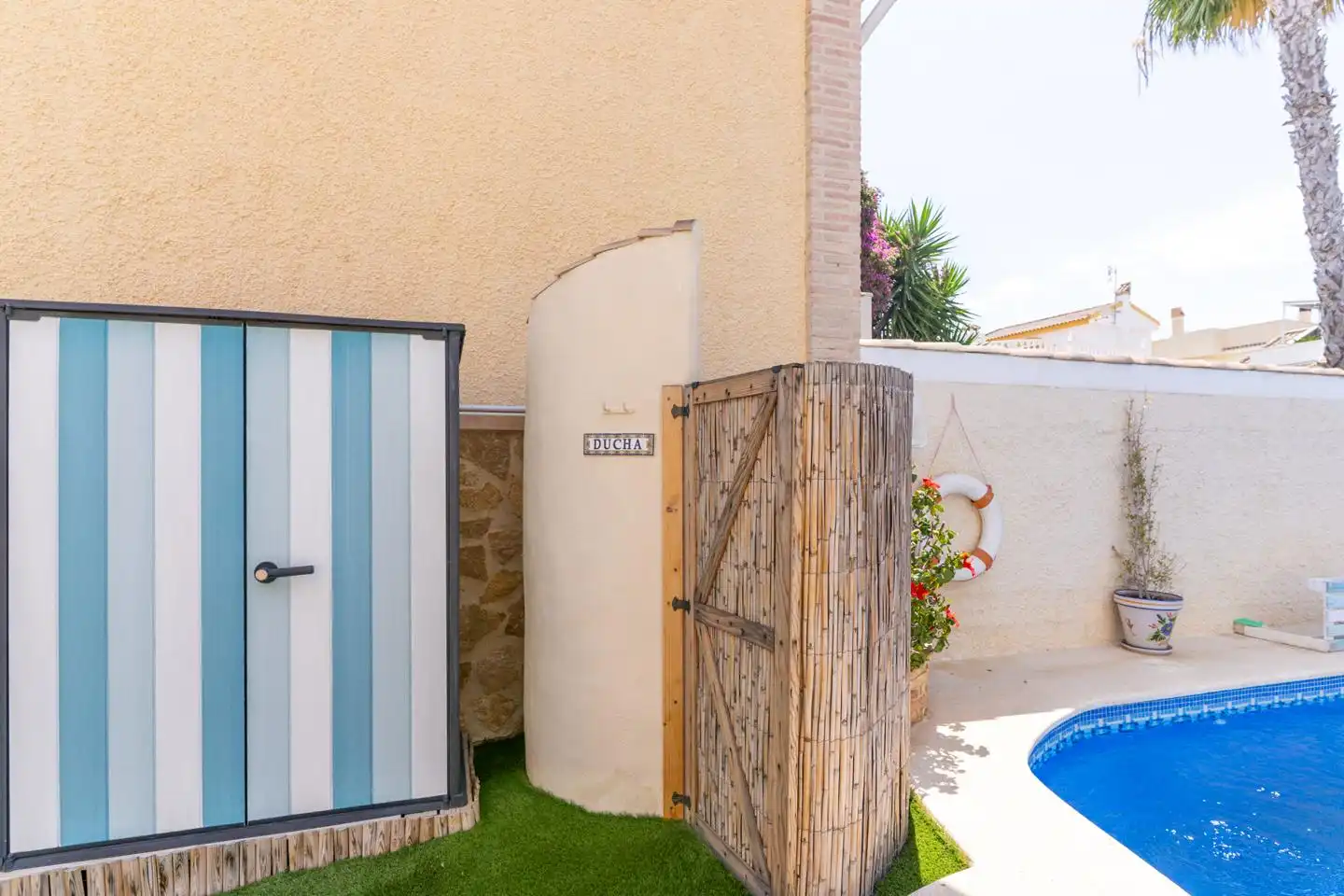 Schwimmbecken von Haus oder Chalet zum Verkauf in Santa Pola mit Klimaanlage, Privatgarten und Terrasse