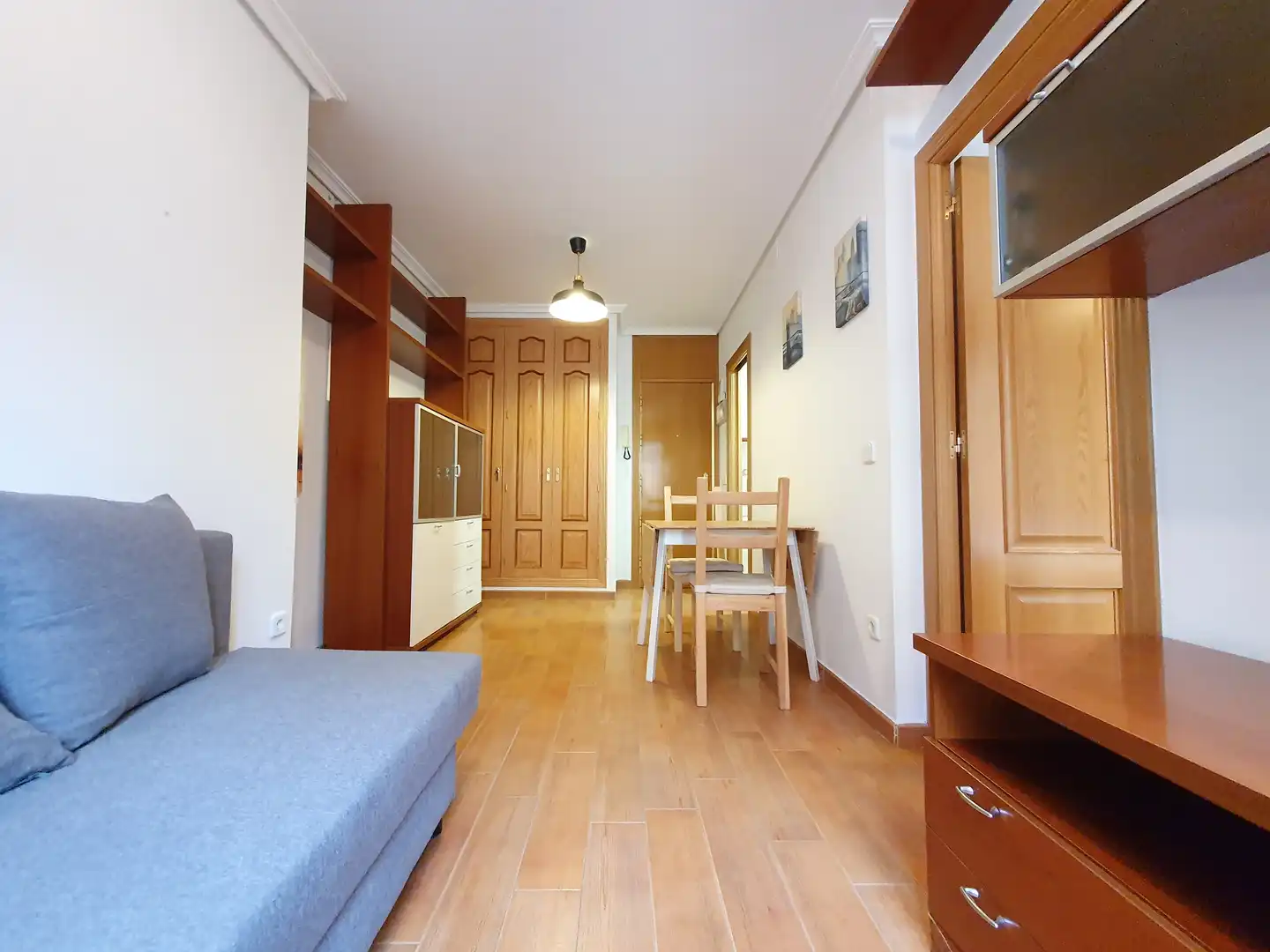 Apartament amb terrassa de lloguer a Plaza del General Vara de Rey, imagen 3