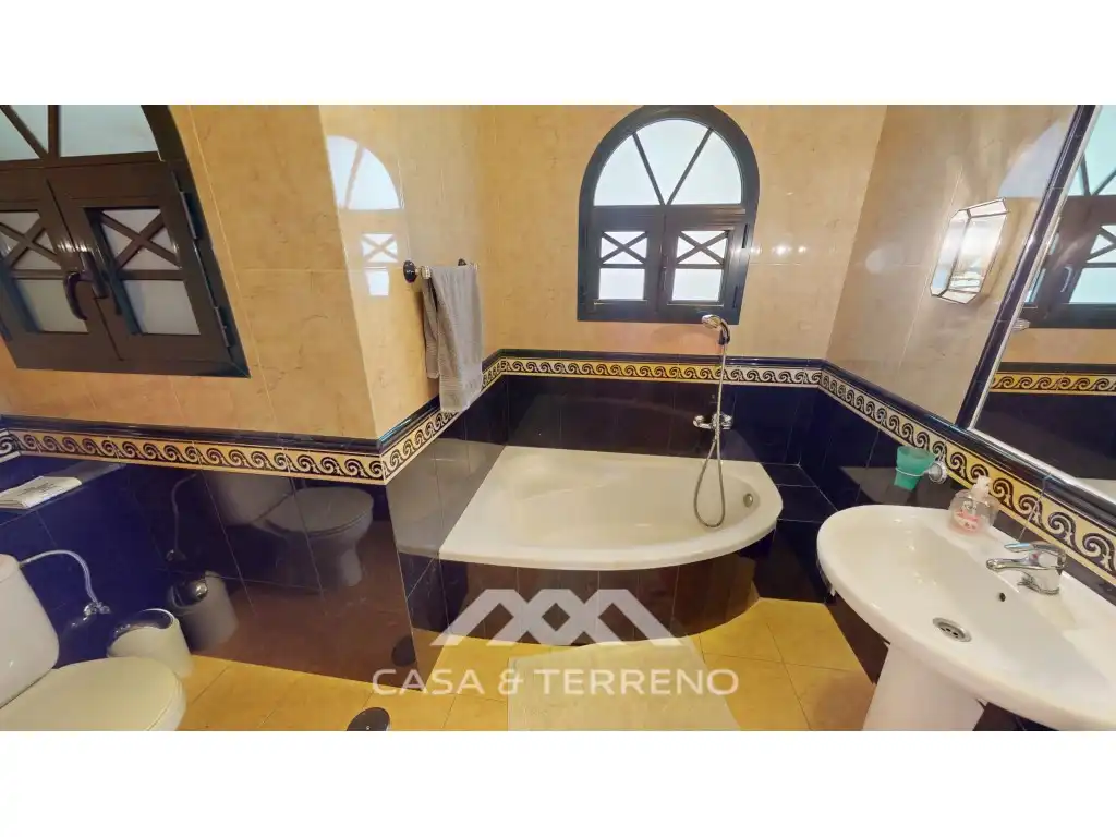 Bany de Casa o xalet en venda en Algarrobo