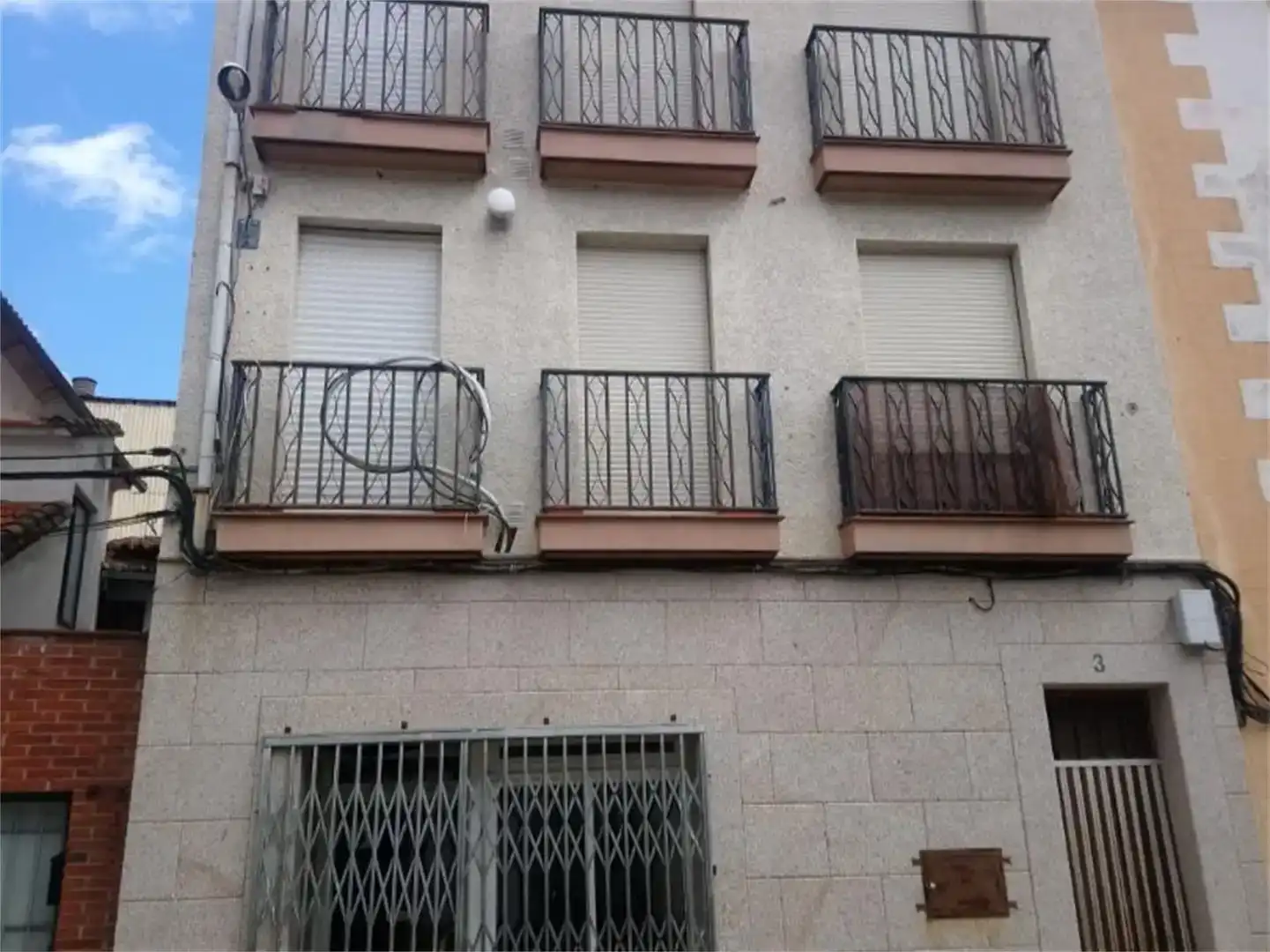 Vista exterior de Casa adosada en venta en Candeleda