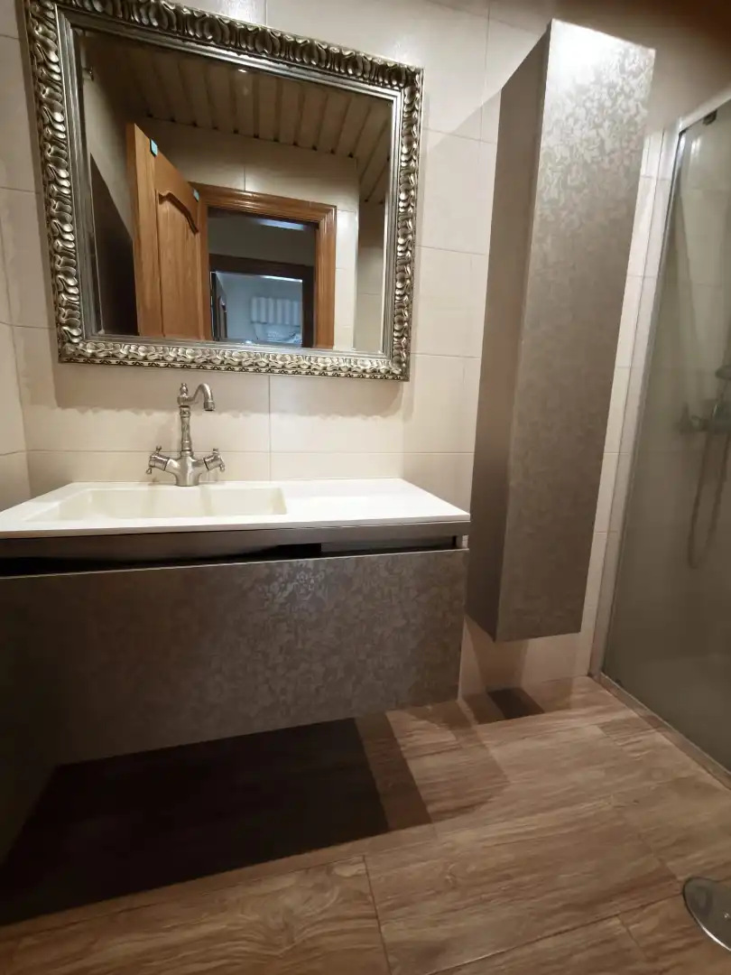 Bany de Dúplex en venda en Albacete amb Calefacció, Parquet i Jacuzzi