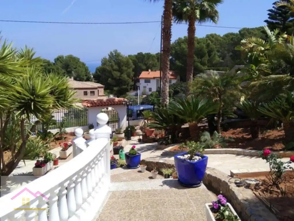 Casa o xalet en venda a Calle Planeta Venus, 11, El Balcó - Jaume I
