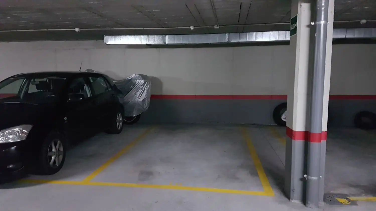 Parking de Piso de alquiler en A Coruña Capital  con Calefacción
