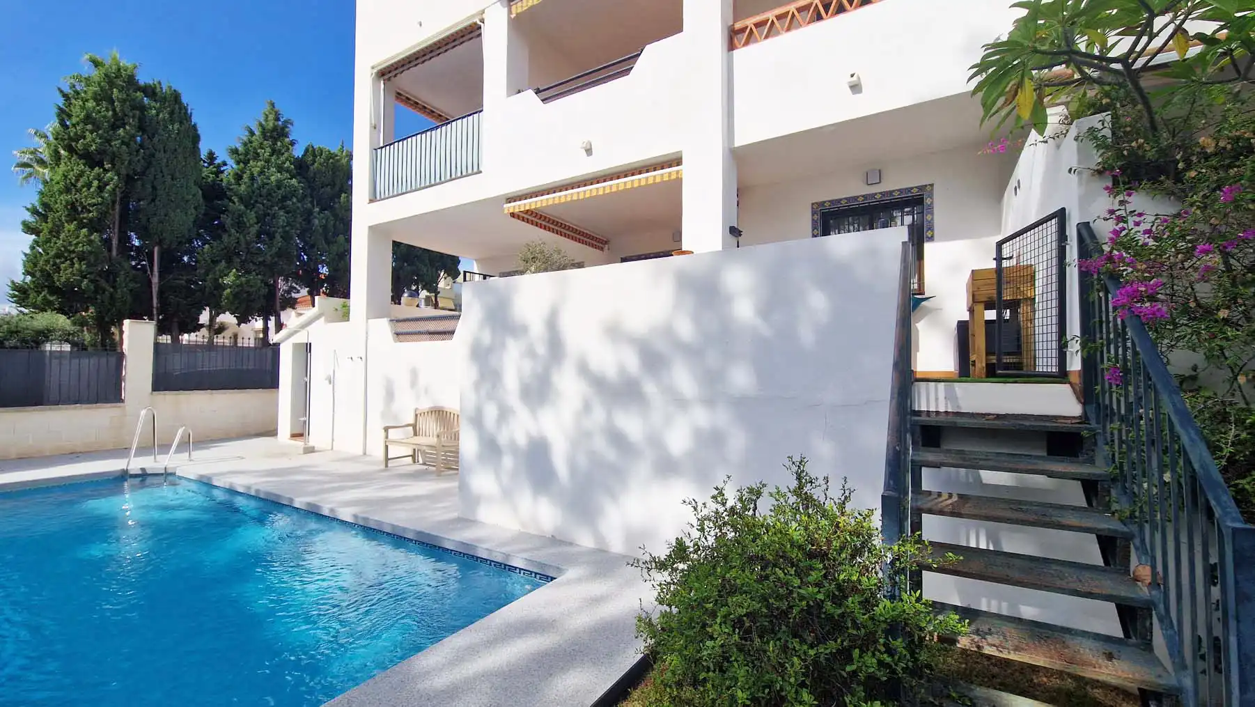 Piscina de Pis en venda en Torremolinos amb Aire condicionat, Calefacció i Terrassa