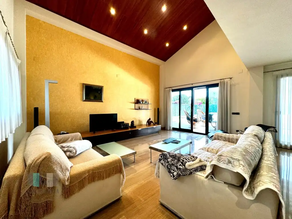 Casa o chalet en venta en Via Augusta, Les Alqueries / Alquerías del Niño Perdido