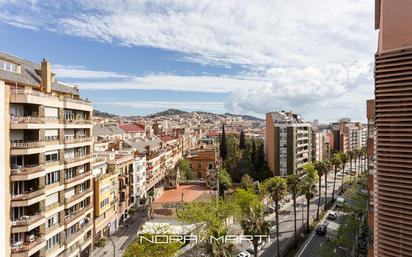 Exterior view of Flat for sale in  Barcelona Capital  with Air Conditioner, Heating and Terrace