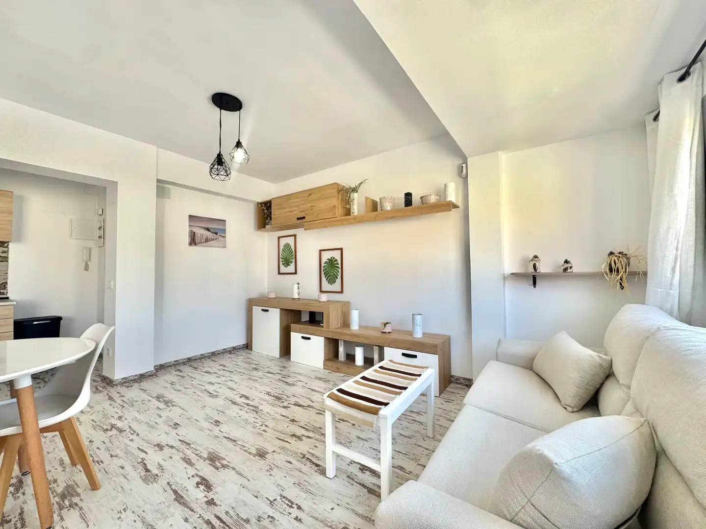 Wohnzimmer von Wohnung zum Verkauf in Gandia mit Klimaanlage, Abstellraum und Balkon