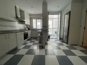 Pis de lloguer a Calle de Cea Bermúdez, Vallehermoso