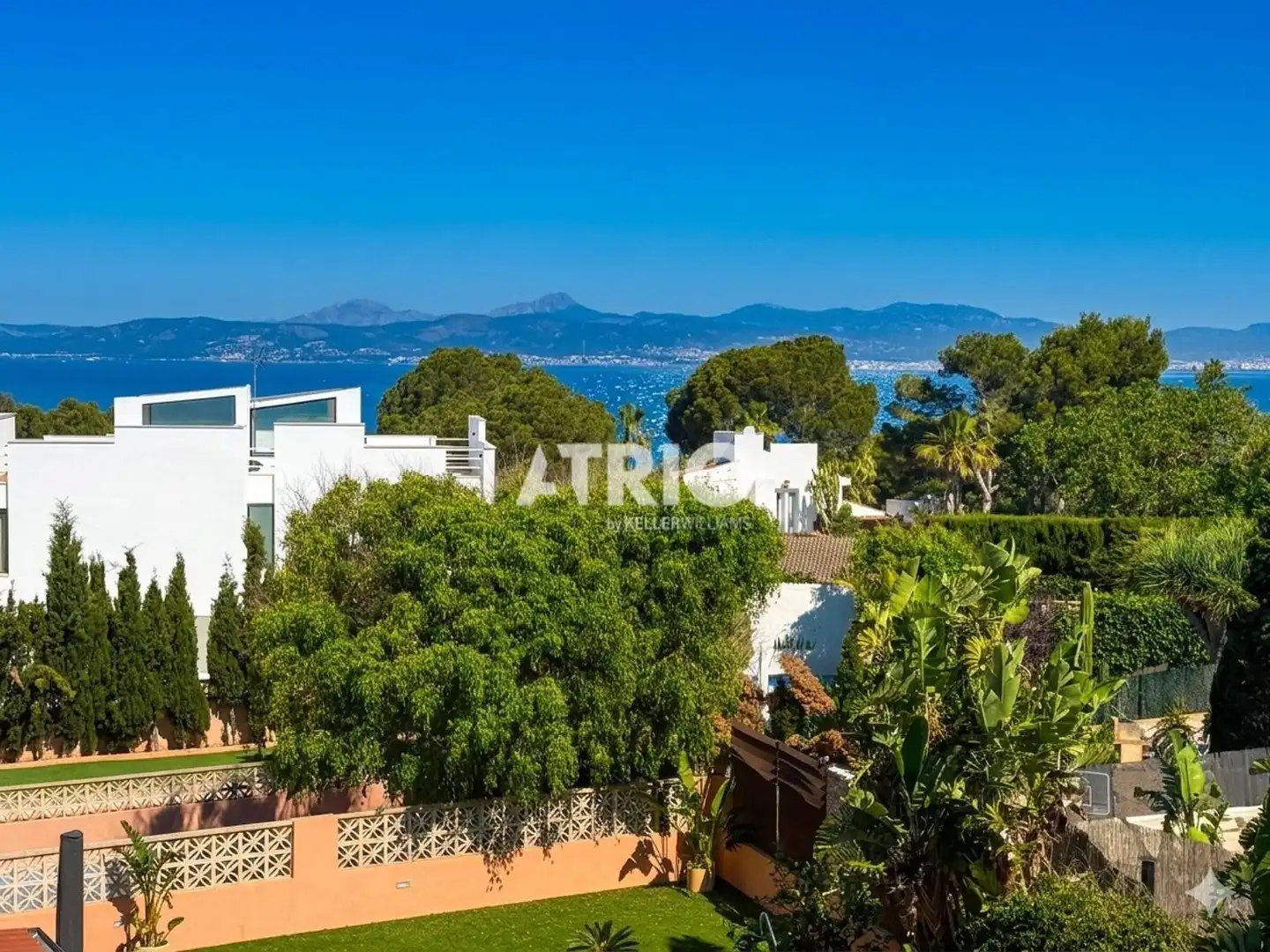 Vista exterior de Casa o xalet en venda en Llucmajor amb Aire condicionat, Calefacció i Terrassa