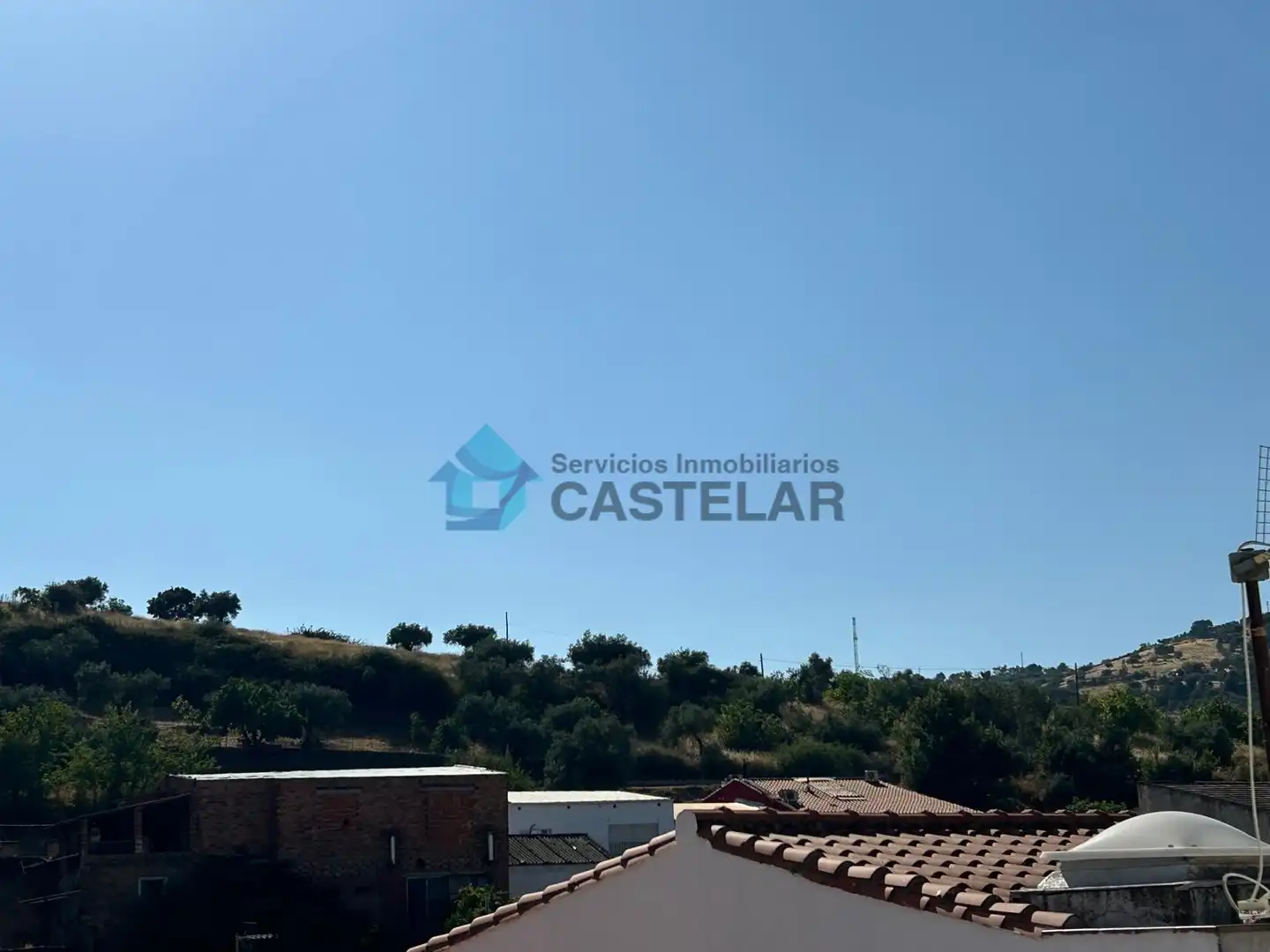 Vista exterior de Casa adosada en venta en Salvaleón con Amueblado