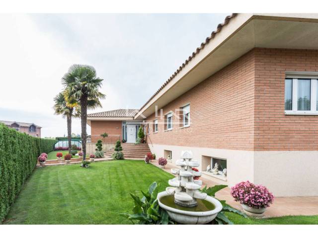 Casa-chalet en Venta en Gracia, 7 en Orís