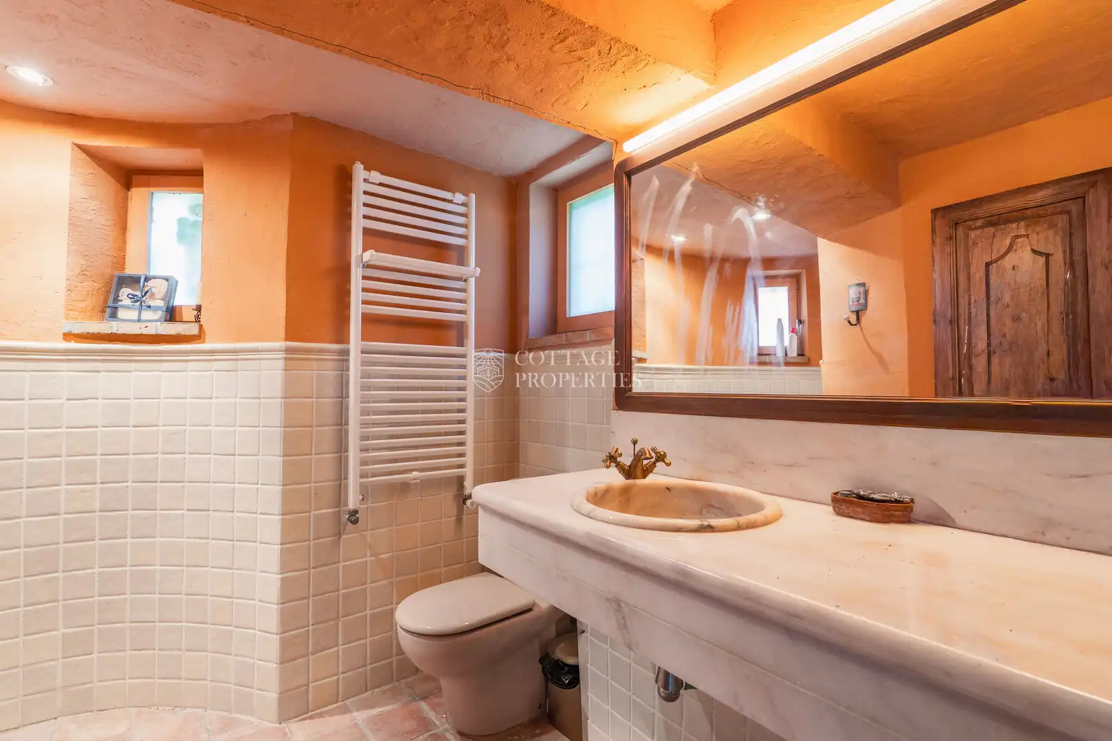 Bathroom of Country homes for sale in Foixà  with Air Conditioner, Private garden and Swimming Pool