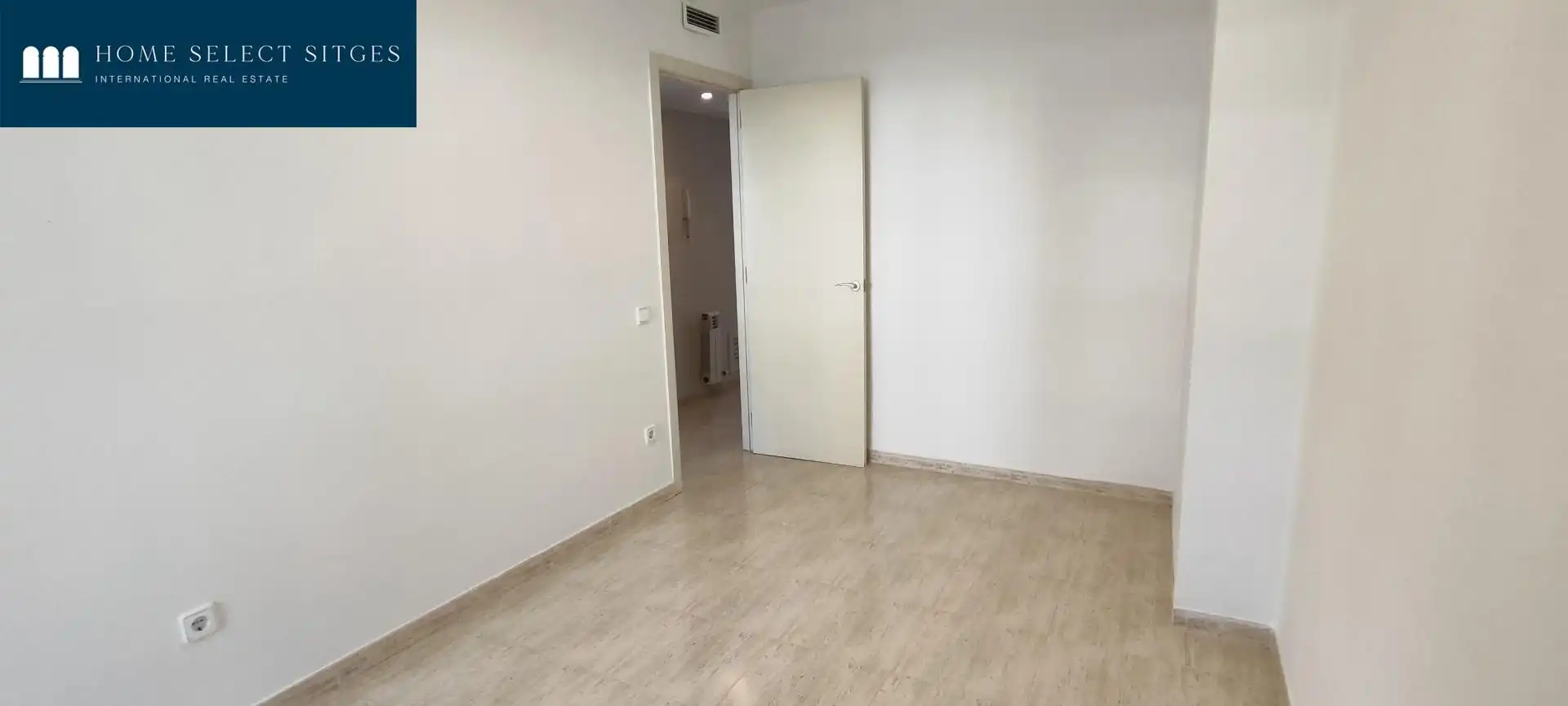Schlafzimmer von Einfamilien-Reihenhaus zum Verkauf in Sitges mit Klimaanlage, Heizung und Parkett