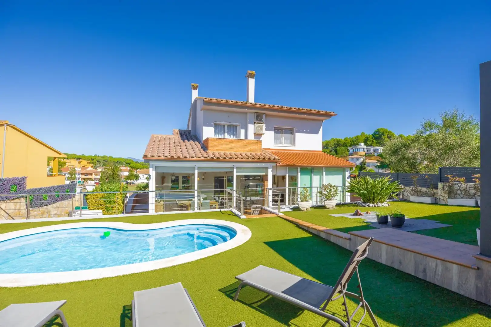 Vista exterior de Casa o xalet en venda en Eixample Residencial