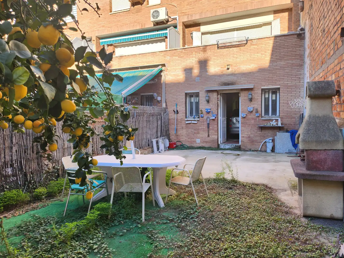 Detached homes for sale in Carrer del Bruc, Les Roquetes