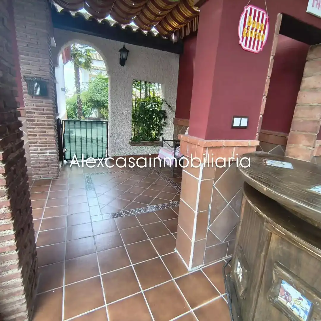 Villa con piscina in vendita a Cabra, imagen 3
