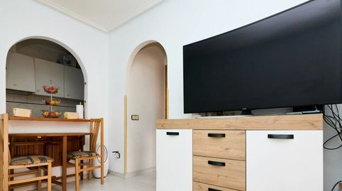 Foto 2 de Piso en venta en Calle Valencia, 34, El Acequión, Torrevieja
