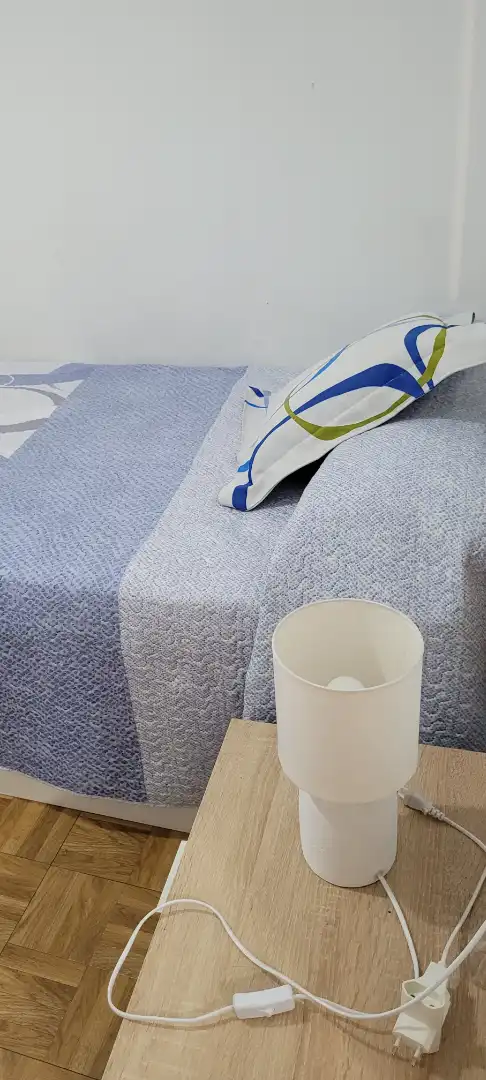 Schlafzimmer von Wohnung zur Miete in Cuenca mit Heizung, Möbliert und Ofen