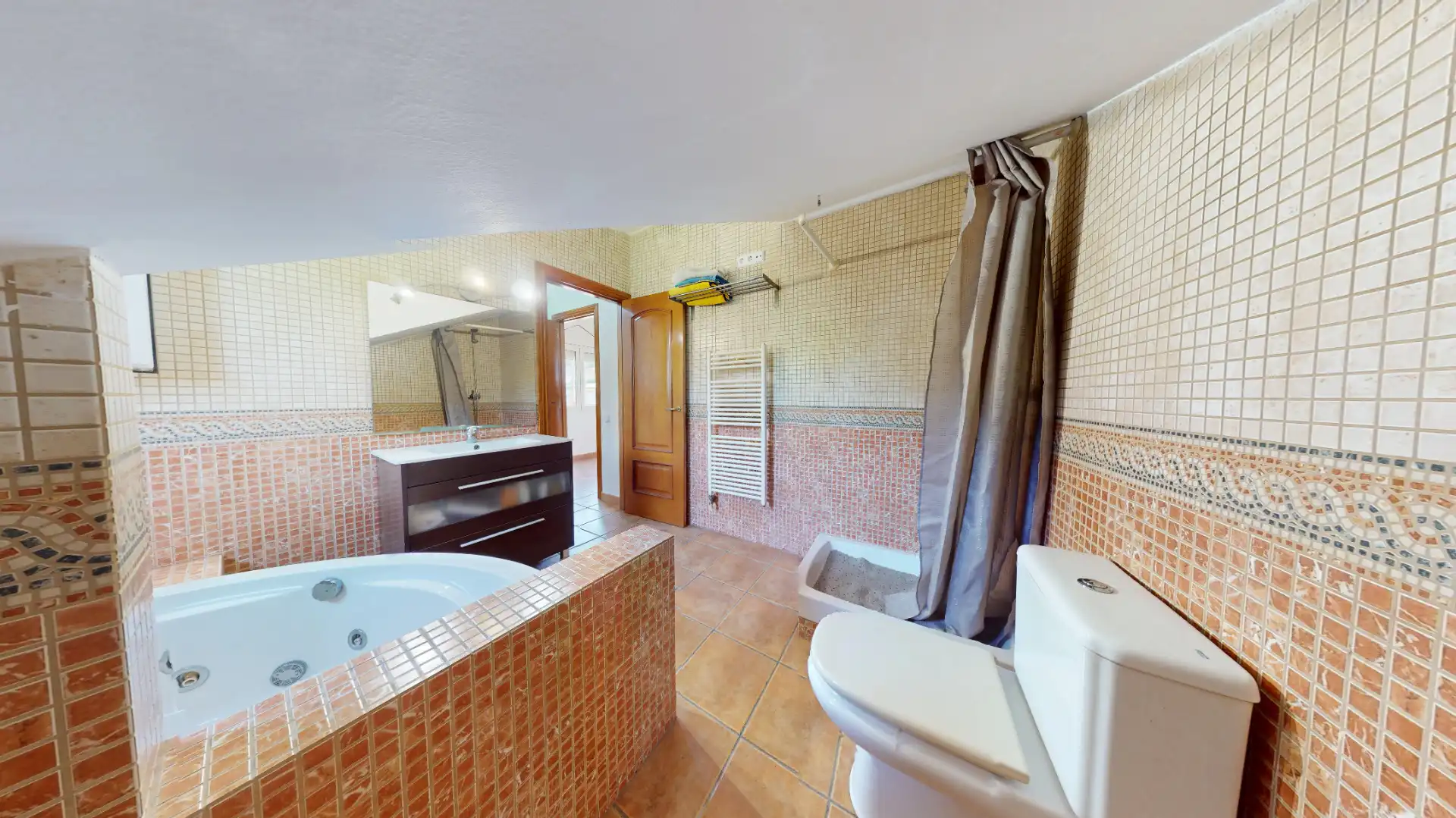 Bany de Casa o xalet en venda en Lliçà d'Amunt amb Aire condicionat, Calefacció i Jardí privat