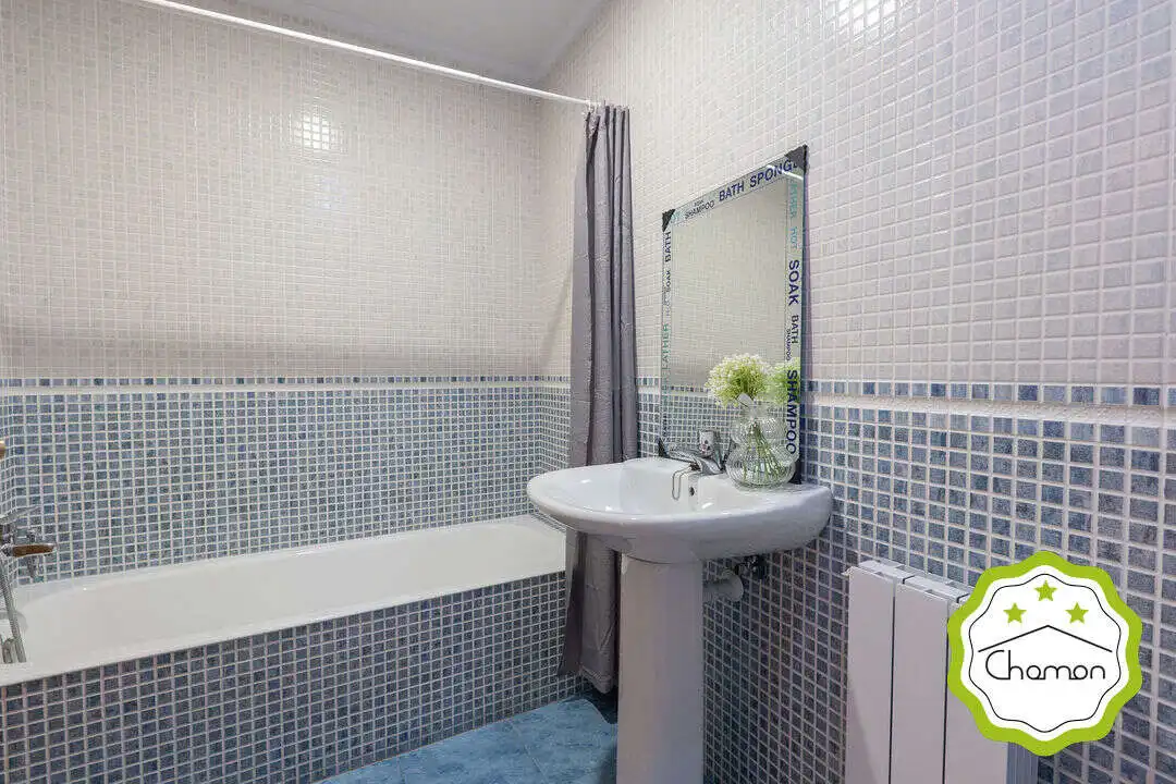 Badezimmer von Einfamilien-Reihenhaus zum Verkauf in Barakaldo  mit Heizung, Privatgarten und Terrasse